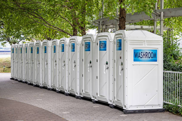 Best Emergency porta potty rental  in Herington, KS